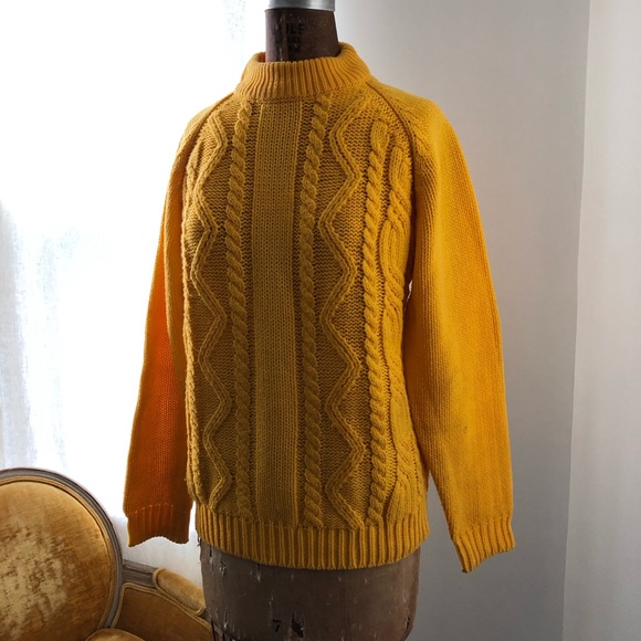 Vintage Chunky Cable Knit Sweater in Yellow - Picture 5 of 7